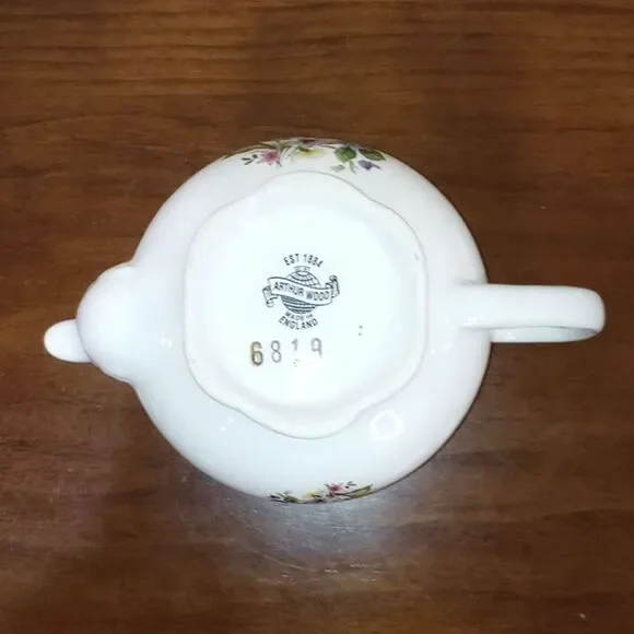 Arthur Wood English Floral Tea Pot #6819, Vintage! - Picture 7 of 10